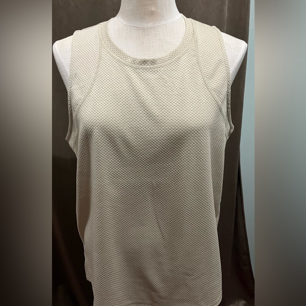 Xersion tank top/ large/ activewear